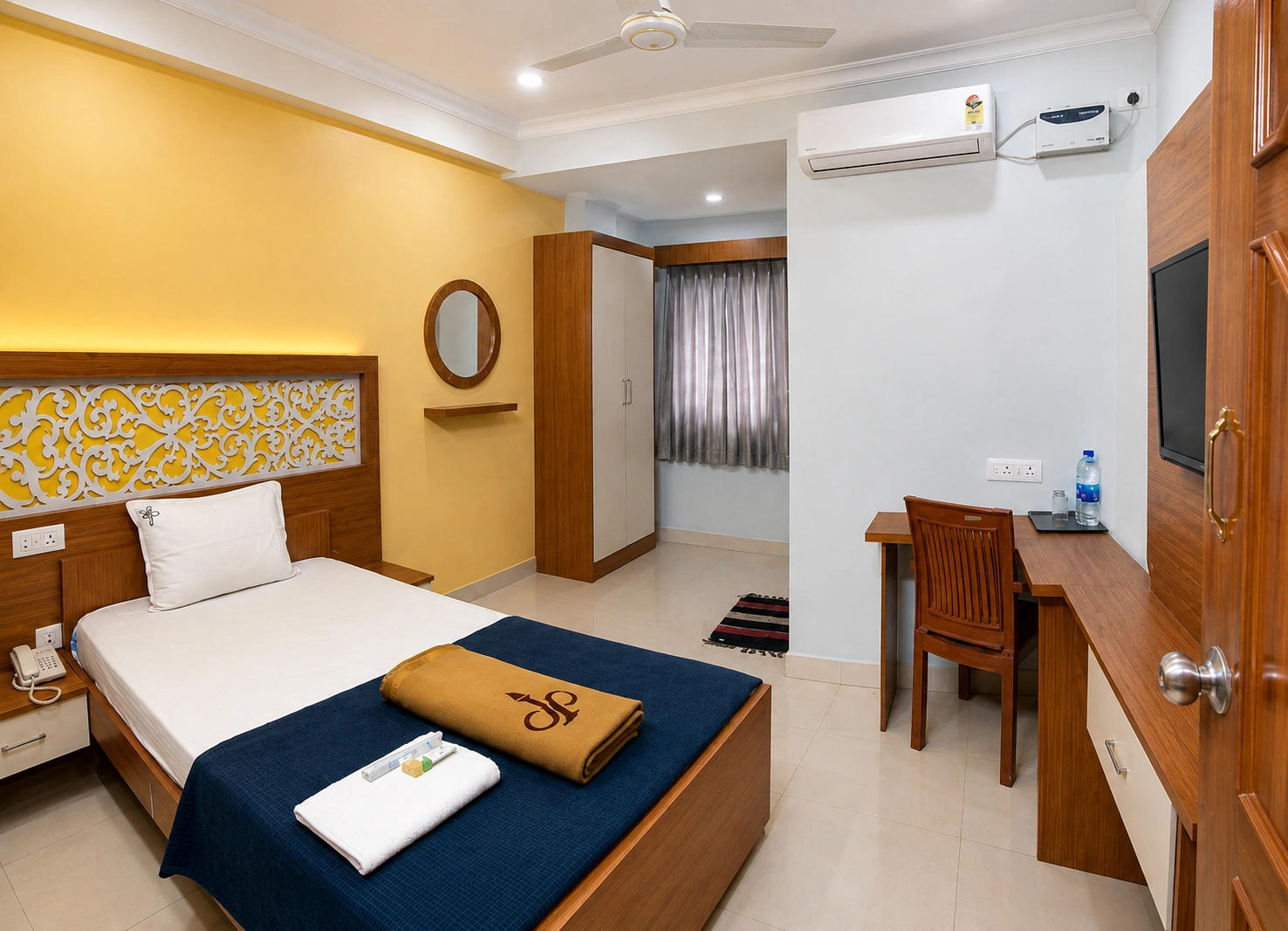 Deluxe A/C room at Jaypriya Residency Sattur